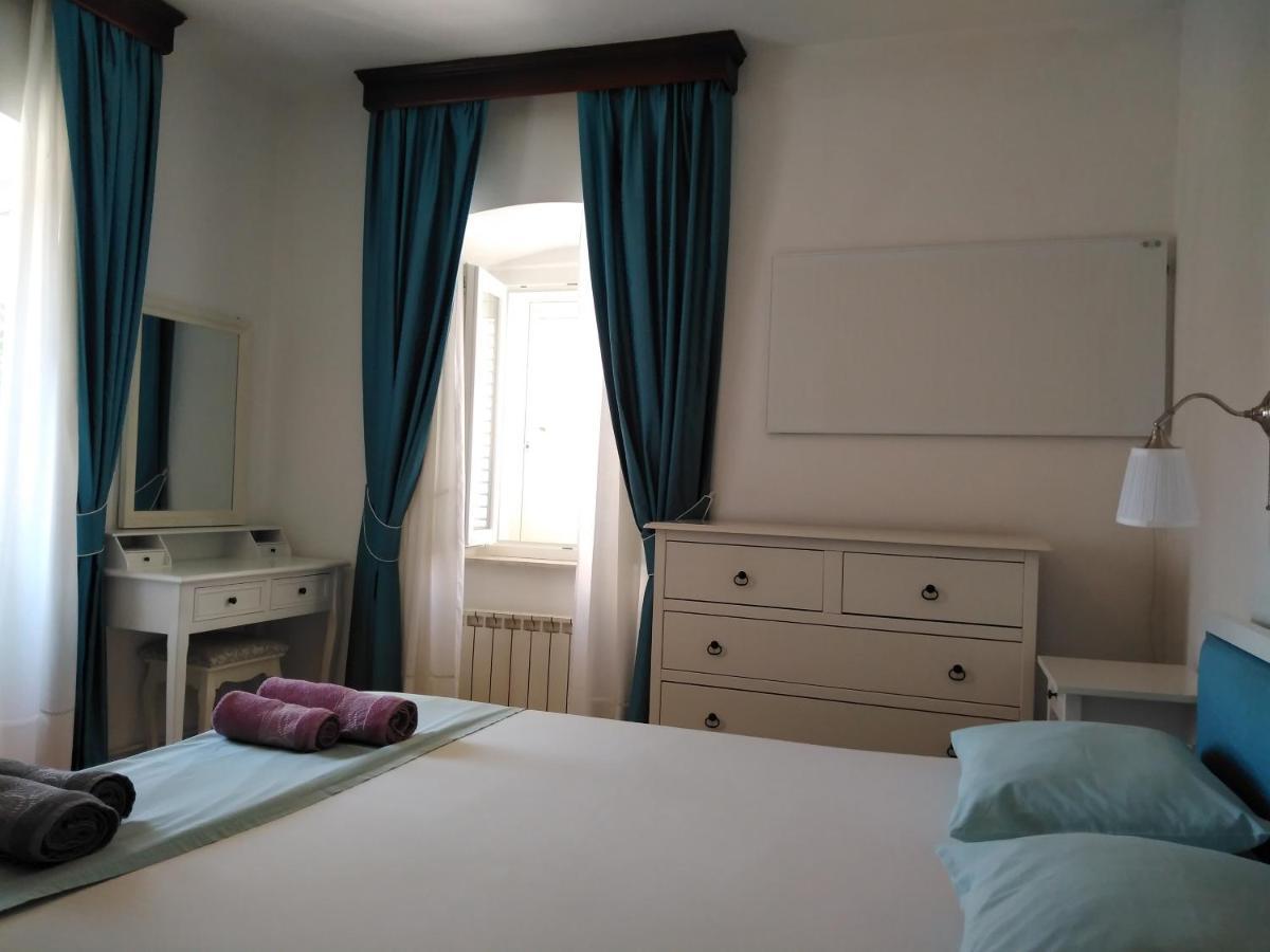 Apartment Emma Mali Lošinj Dış mekan fotoğraf